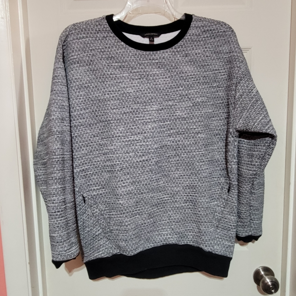 Unisex Banana Republic sweatshirt size medium